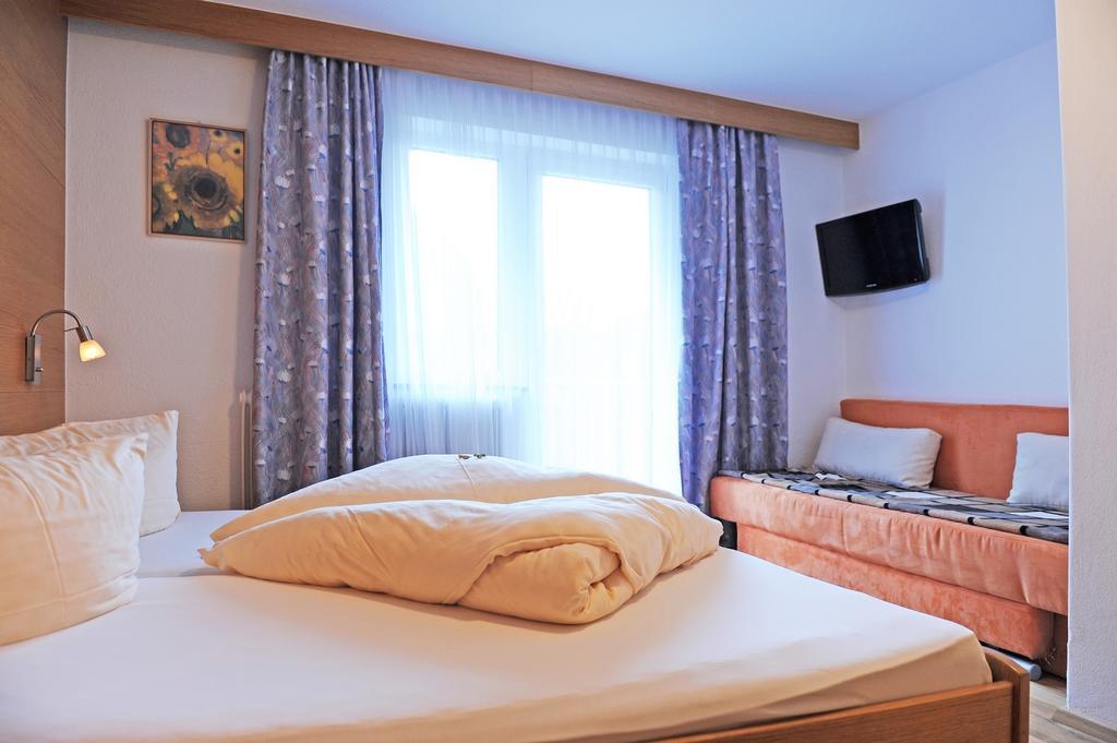 Pension Olympia Oetz Ngoại thất bức ảnh